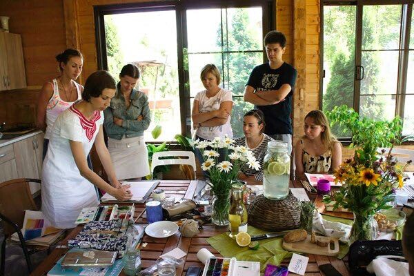 <p>
Знакомство с Калачевыми </p> <p>
Знакомство с Калачевыми </p>