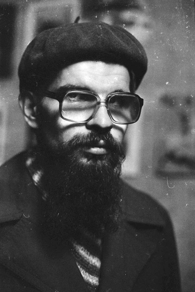 <p>
Герой прообраза в фильме Брат А. Балабанова. «Пенсионер-киллер». Но это моё предположение. Возможно просто сходство. </p> <p>
Герой прообраза в фильме Брат А. Балабанова. «Пенсионер-киллер». Но это моё предположение. Возможно просто сходство. </p>