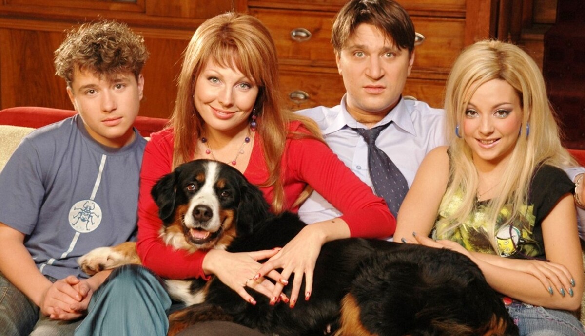 <p>
Счастливы вместе (сериал, 2006 -2013)</p>
<p>
Счастливы вместе (сериал, 2006 -2013)</p>