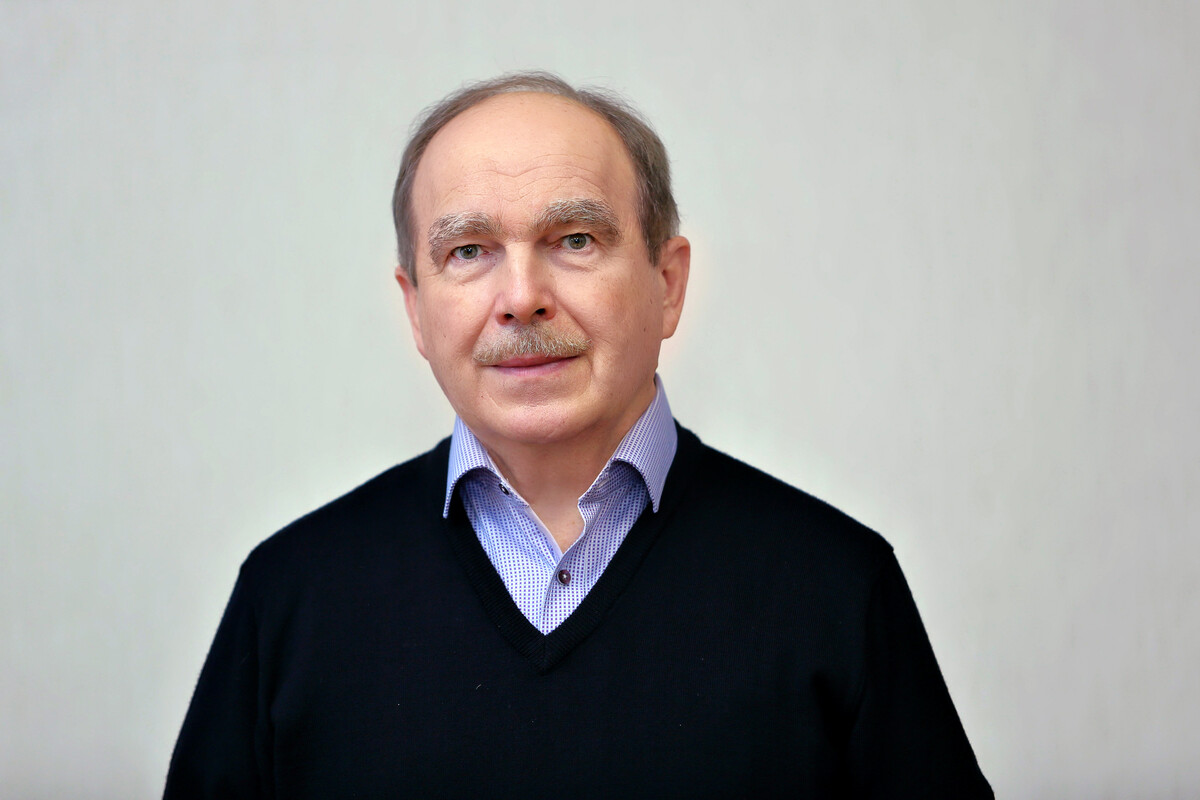 <p> Преподаватель: В. А. Фролов, д.м.н., академик РАЕН, академик АМТН, профессор кафедры спортивной медицины Первого МГМУ им. Сеченова </p> <p> Преподаватель: В. А. Фролов, д.м.н., академик РАЕН, академик АМТН, профессор кафедры спортивной медицины Первого МГМУ им. Сеченова </p>