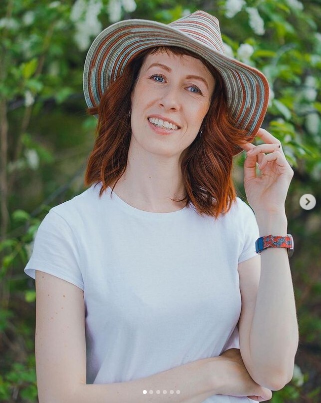 <p>
</p><h3>
<strong>Елена Саннэ</strong></h3> <p>
</p><h3>
<strong>Елена Саннэ</strong></h3>