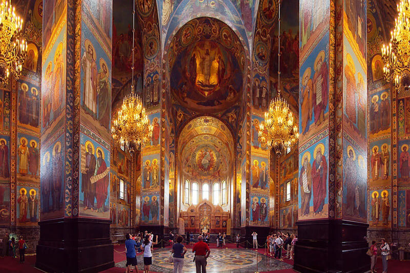 Убранство храма Воскресения Христова в Санкт-Петербурге