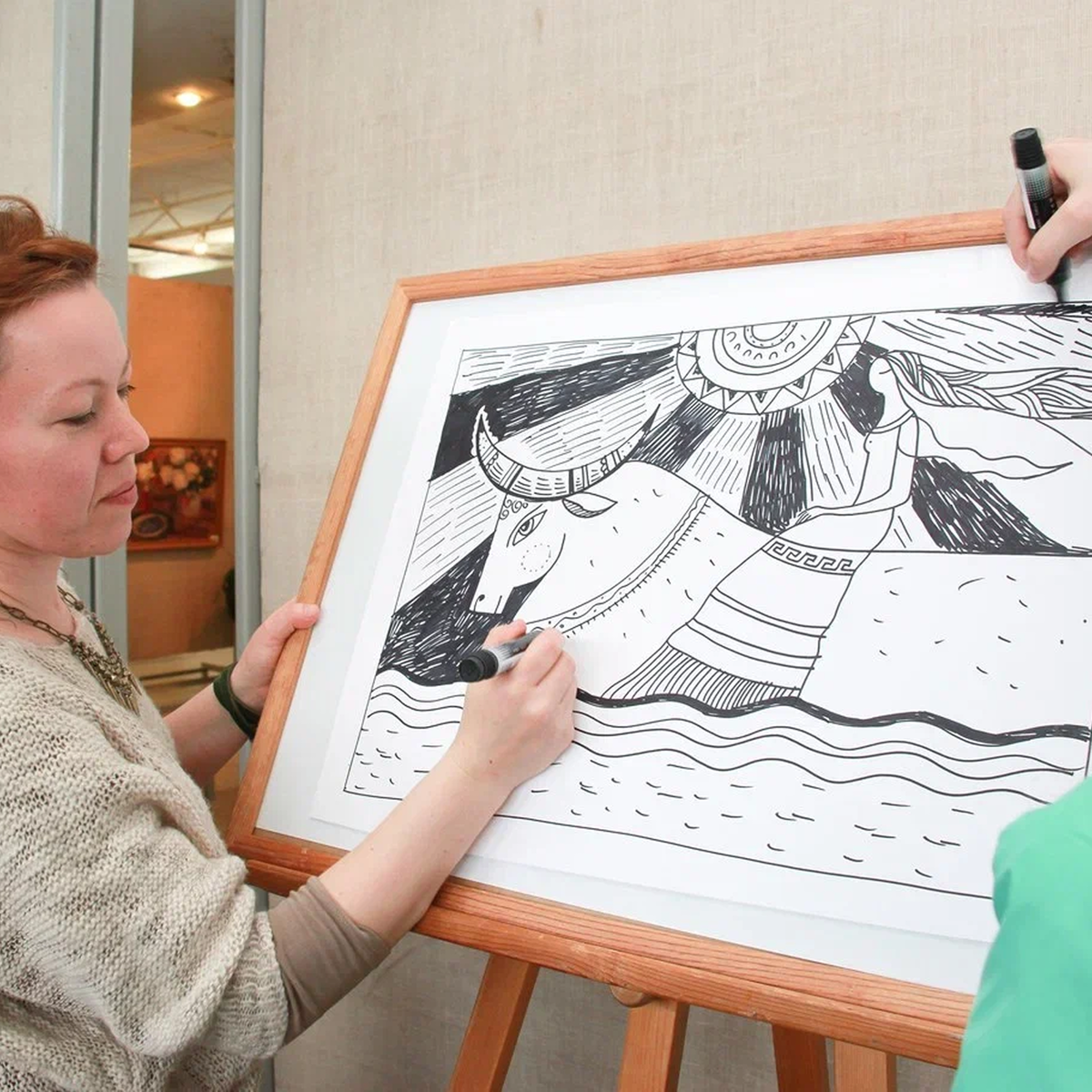 <p><span>Начнете проводить уроки</span></p><p><span>по декоративной графике</span><span></span></p>	