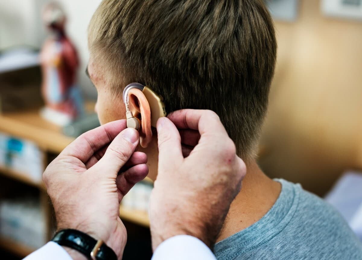 Нарушения глухие слабослышащие позднооглохшие