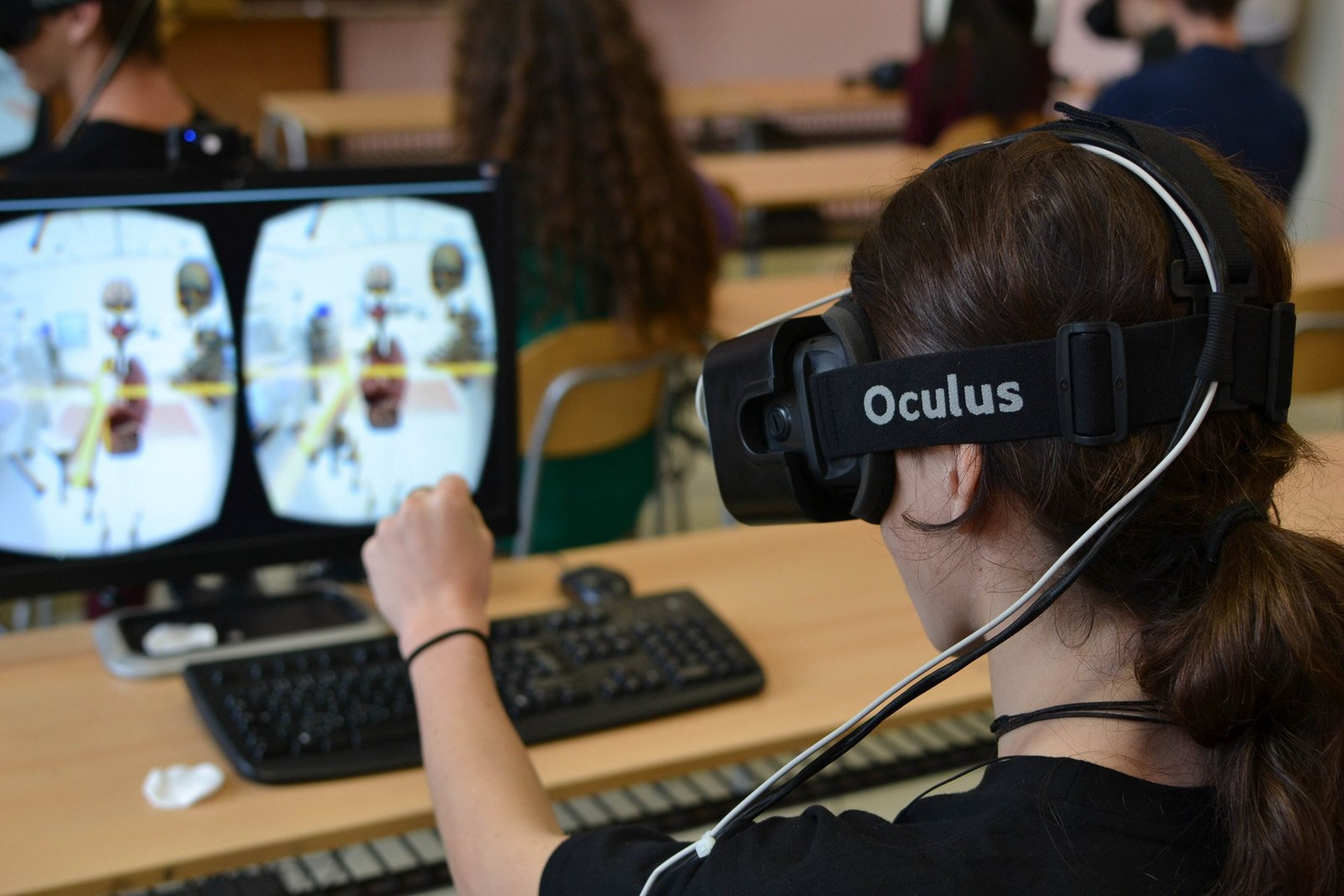 <p>Использование технологий виртуальной реальности в образовании</p>