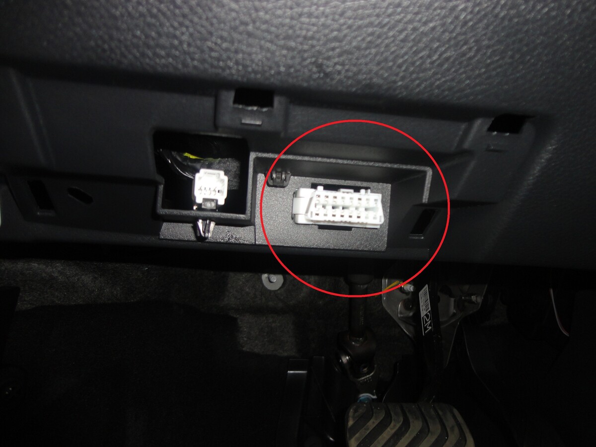 разъём obd2 nissan qashqai