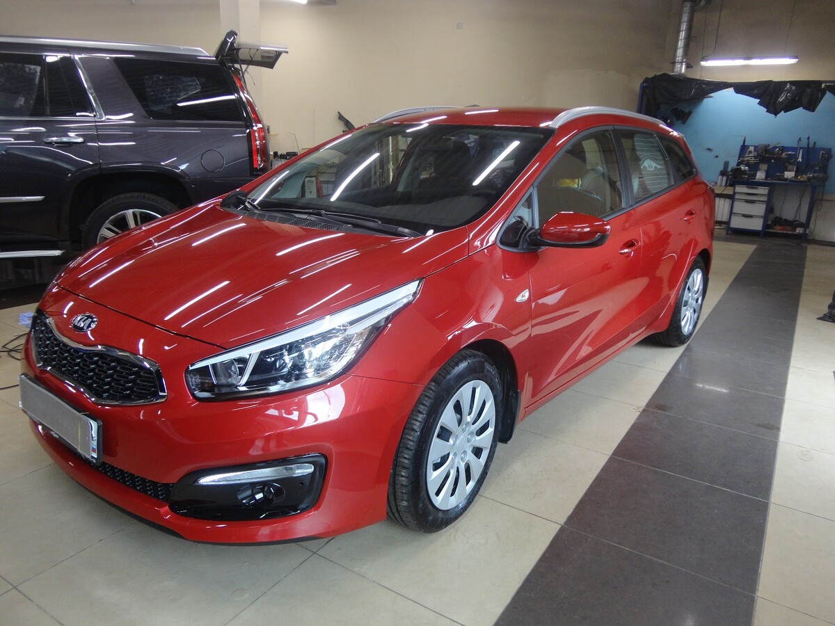 Kia Ceed SW Red